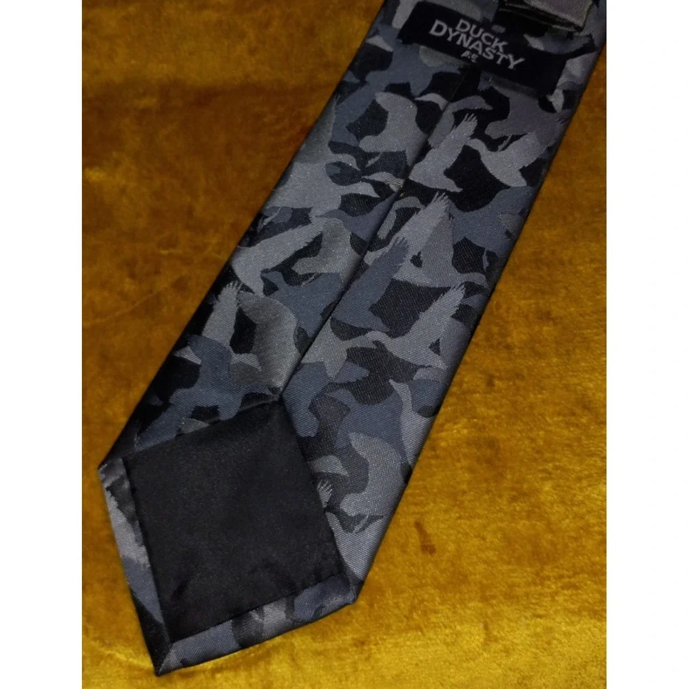 Duck Dynasty A&E Men's Necktie, Camo Flying Ducks Theme Black and Grey 59x3.25